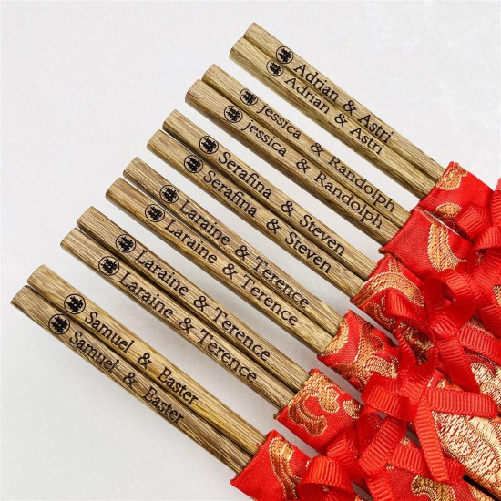 engrave chicken-wing wood wedding chopsticks with silk sleeves MOQ 50 pieces