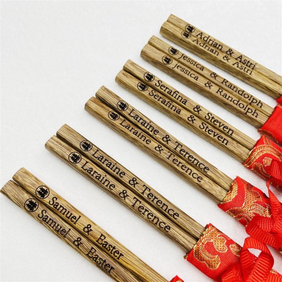 engrave chicken-wing wood wedding chopsticks with silk sleeves MOQ 50 pieces